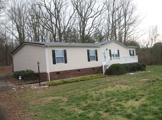 106 Honeywood Dr, Kings Mountain, NC 28086