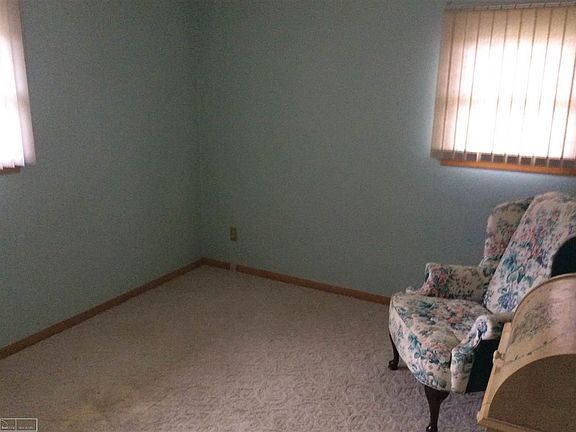 2nd image of 38148 Medville Dr