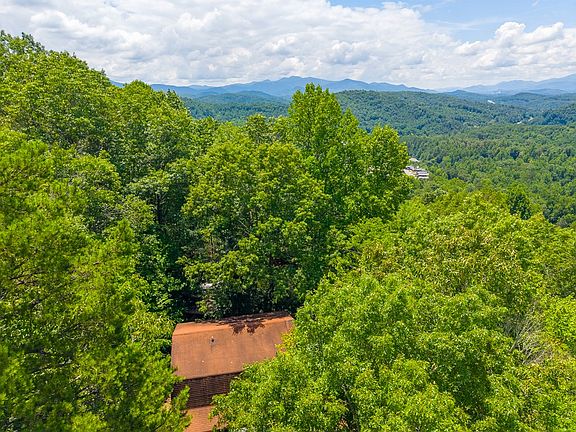 2nd image of 497 Bear Ridge Rd