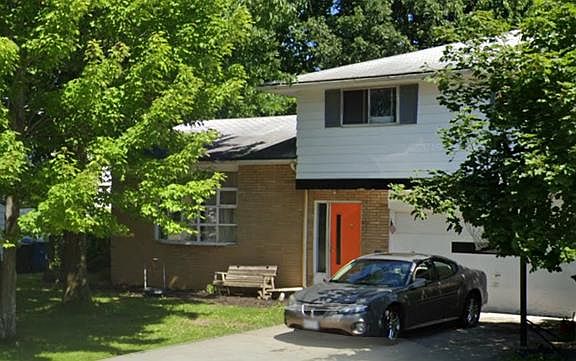 3rd image of 4812 Woodrow Ave