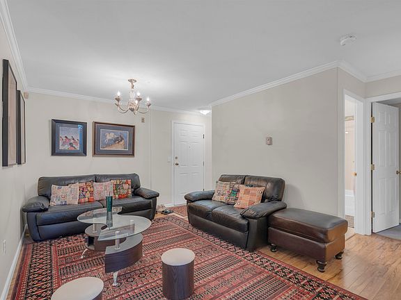 5th image of 13226 104th Ave #103