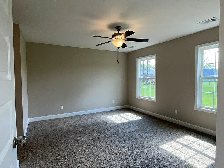 330 Tallulah Bnd — Photo 8