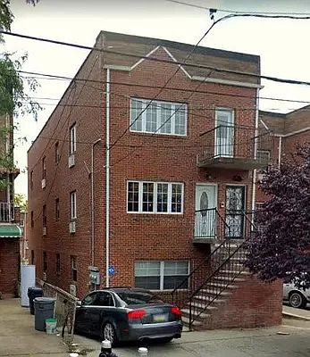 1st image of 918 E 106th St #3