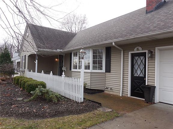 2nd image of 290 Crocker St