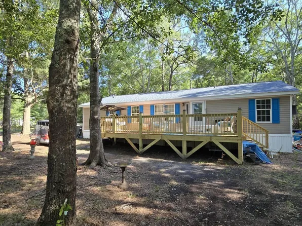 2271 Bob White Road SW, Supply, NC 28462
