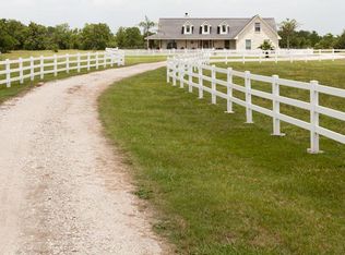1104 County Road 150, Alvin, TX 77511