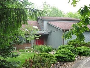1st image of 9905 Tamarack Trl