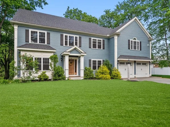 116 School St, Lexington, MA 02421