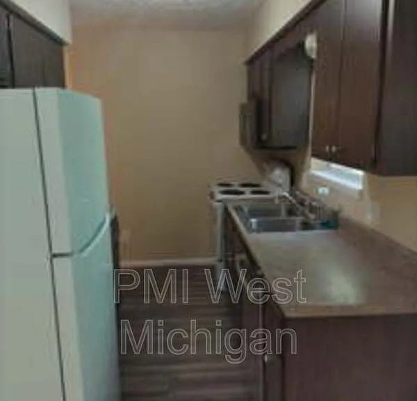 4258 Bond Ave #4 — Photo 3