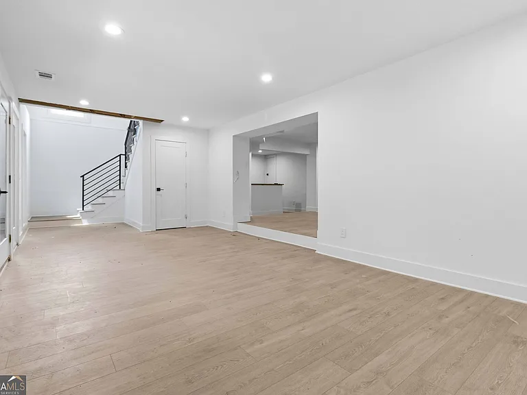 3196 Towerview Dr NE — Photo 20