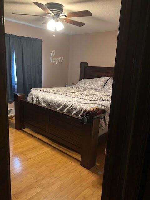 2nd image of 1038 Grant St