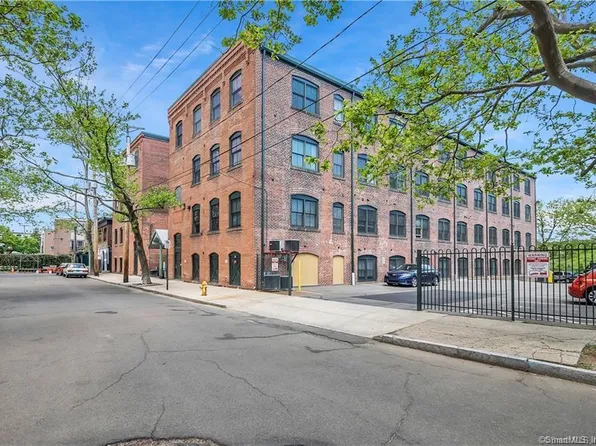 43 Chestnut Street #206, New Haven, CT 06511