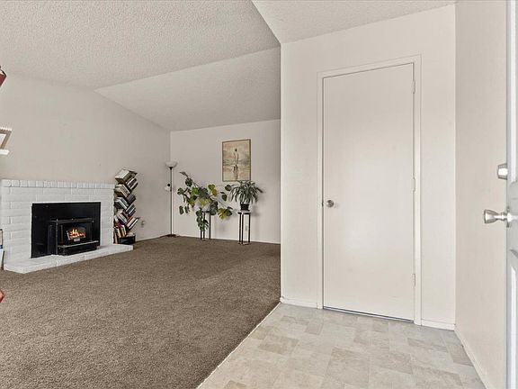 5th image of 1450 Whyler Rd Unit 29