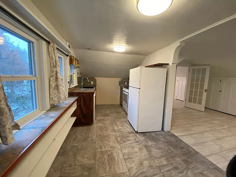 511 W. 14th Ave — Photo 16