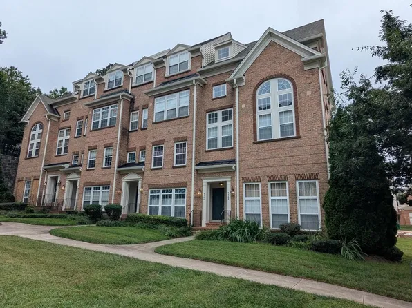 9566 Walker Way, Manassas Park, VA 20111