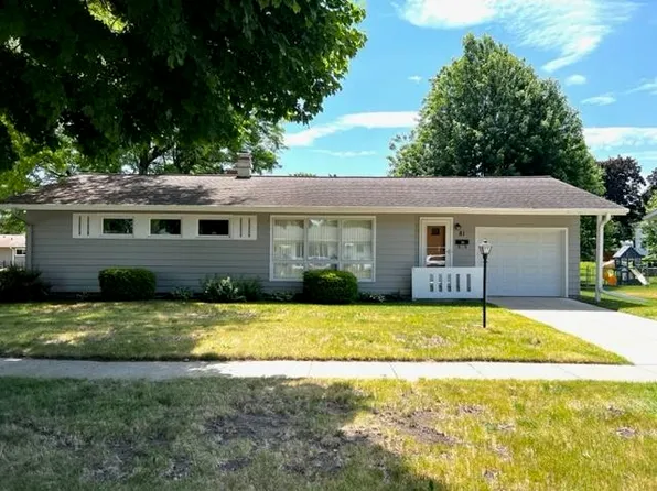 81 Tabbert Ave, Ripon, WI 54971
