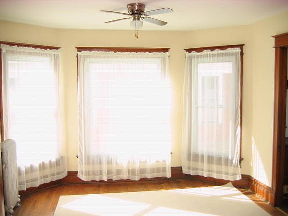 2nd image of 208 S Park St