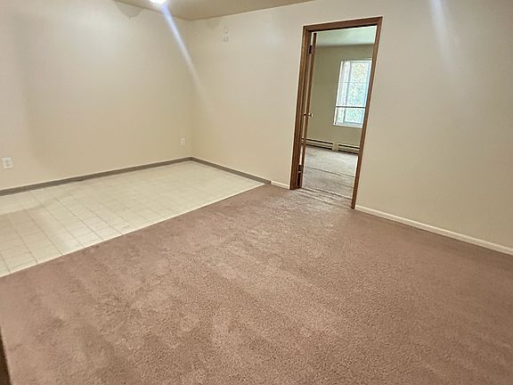 3rd image of 5035 15th Ave NE APT 201