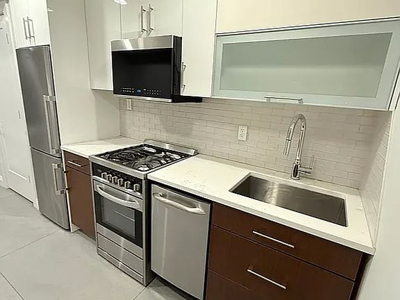4th image of 168 E 100th St APT 101