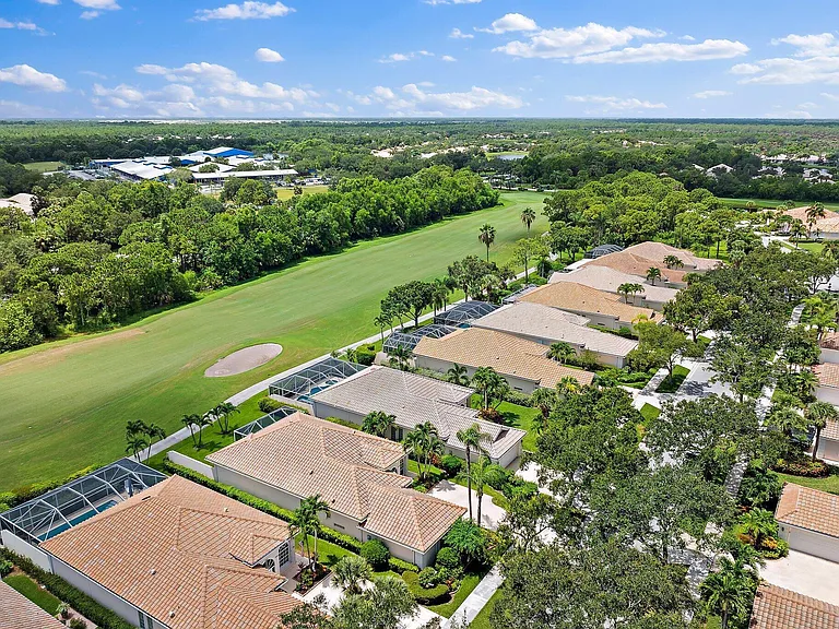 8485 SE Palm Hammock Ln — Photo 67