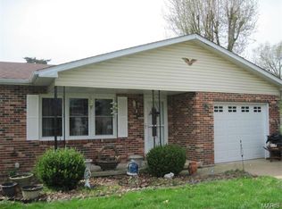 860 Louisiana St, Sullivan, MO 63080