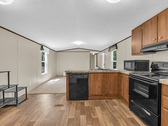 4th image of 586 N Ruth Walker Rd