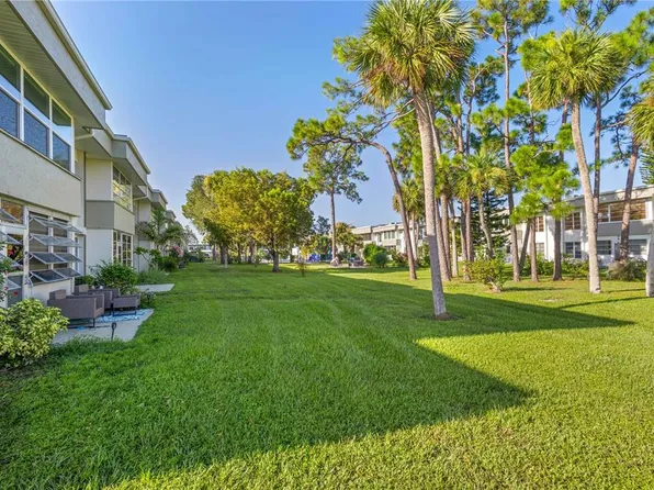 2437 Harbor Blvd APT 210, Port Charlotte, FL 33952
