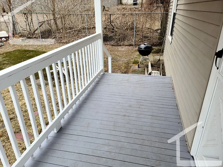 8 Woodside Ave #1 — Photo 8