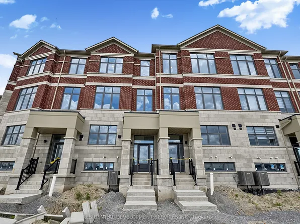 11393 Leslie St, Richmond Hill, ON L4S 1P2