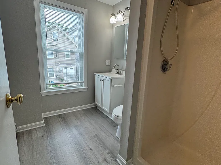 19 Everett Ave #2 — Photo 11