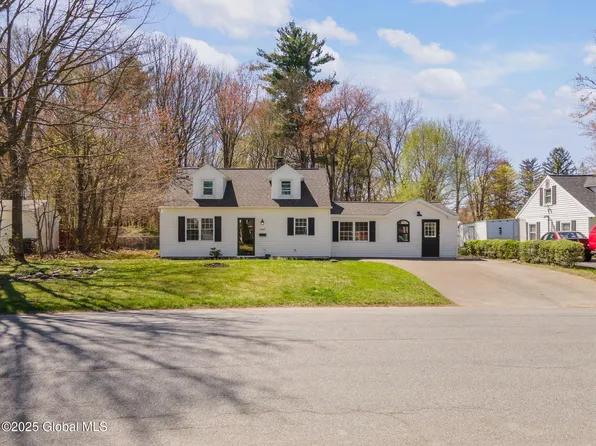 1047 Outer Drive, Schenectady, NY 12303