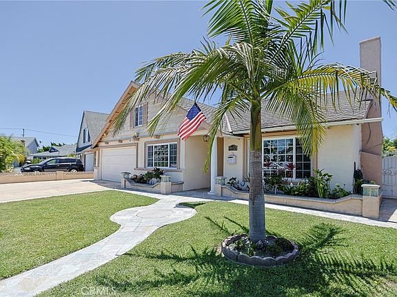 2nd image of 8952 Pebble Beach Cir