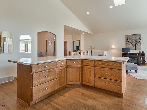 5th image of 10682 Moose Ct