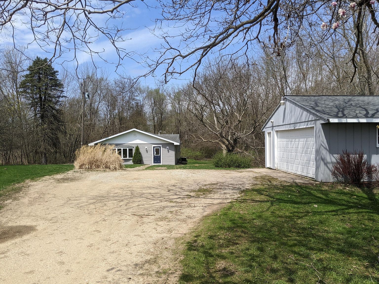 5439 Watson Rd, Eau Claire, MI 49111 Zillow