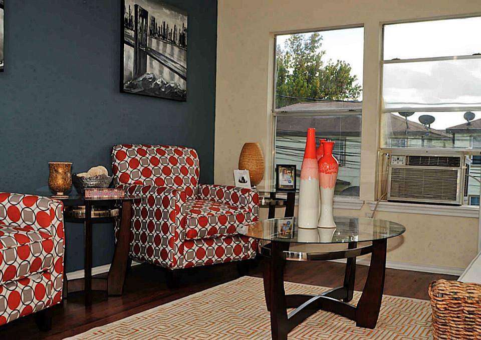 1st image of 2413 Bastrop St #00