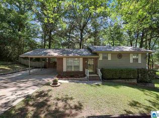 917 Arcadia Cir, Hueytown, AL 35023