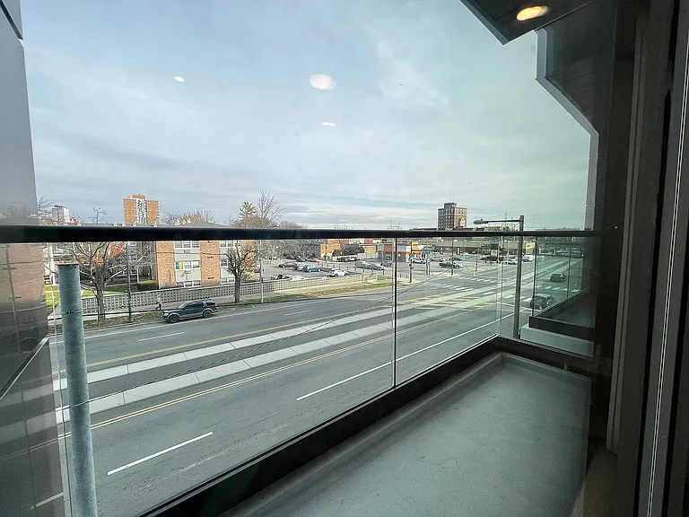 Veranda Apartments — Photo 32