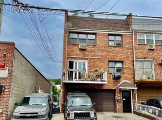 59-07 59th Dr, Maspeth, NY 11378