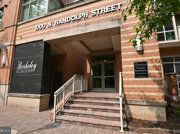 1000 N Randolph St APT 208, Arlington, VA 22201