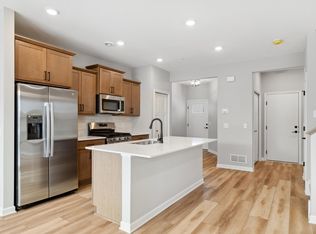 10332 Birchwood Cir, Victoria, MN 55318