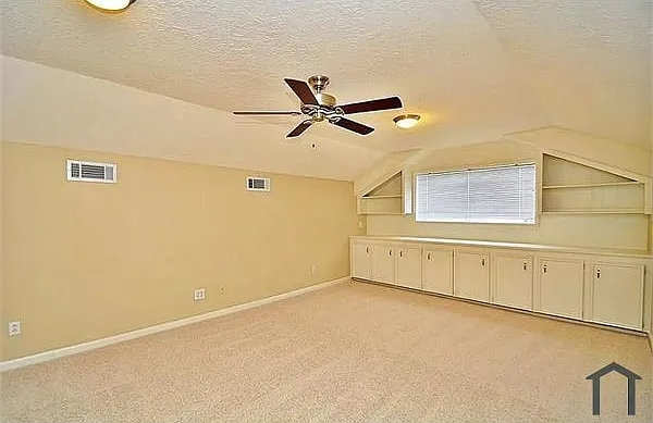 10030 Windriver Dr — Photo 17