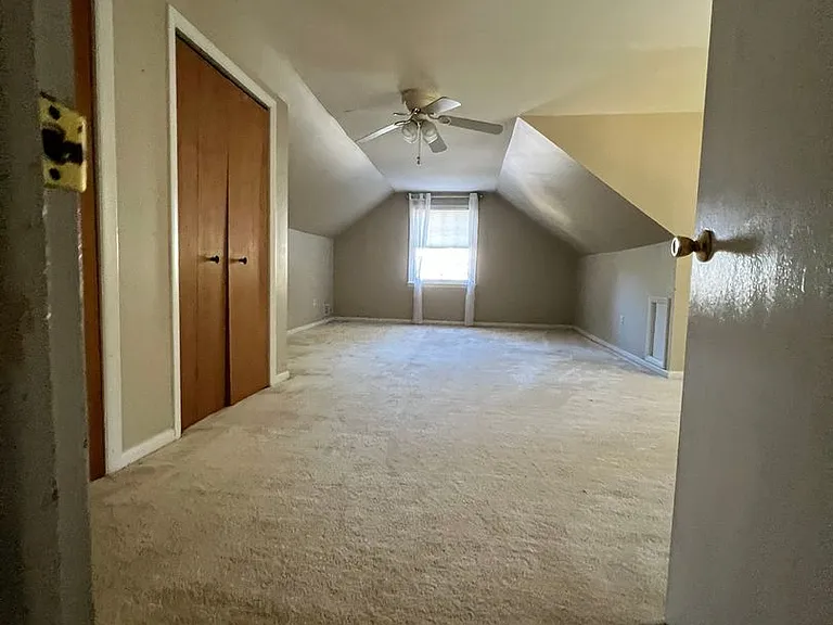8407 W Boulevard Dr — Photo 12