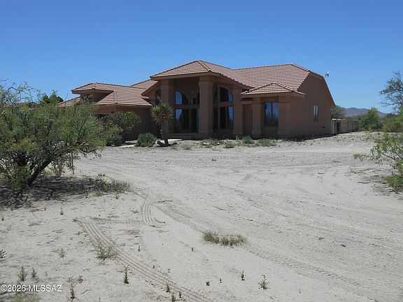 2nd image of 199 E Taylor Ln