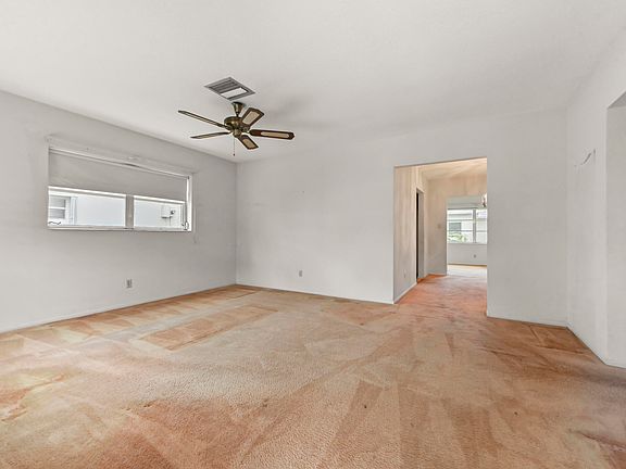 5th image of 6805 NW 75TH Court