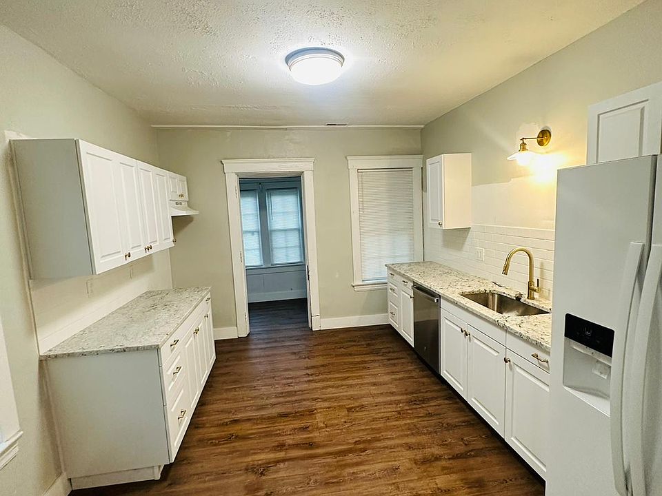1st image of 3471 W 41st St