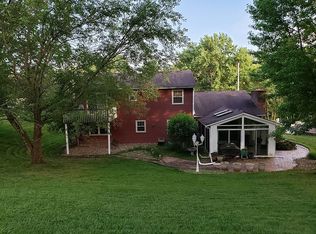 210 N Hills Dr, Parkersburg, WV 26104