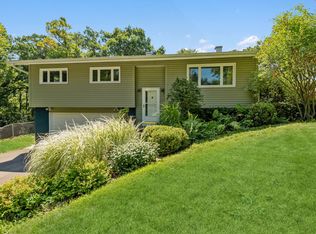 4703 Rose St, Crystal Lake, IL 60014