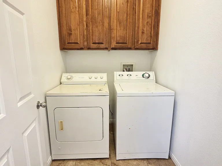 5516 Grey Pointe St — Photo 31