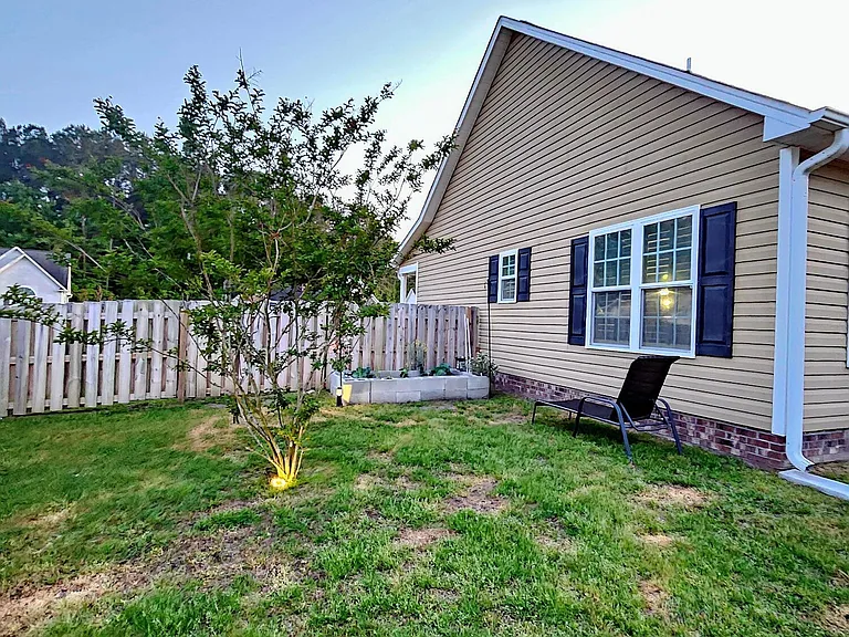 300 Croatan Woods Dr — Photo 28
