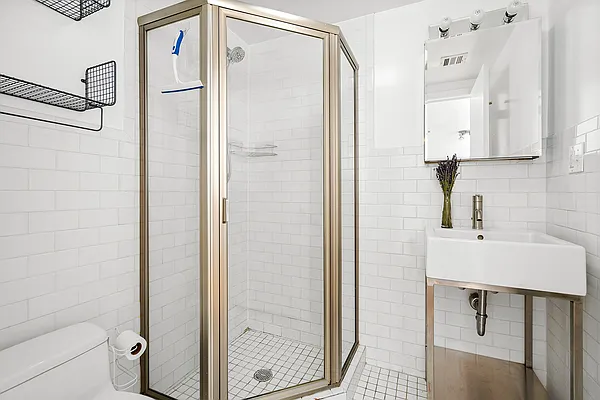 Sold by Compass | media 9